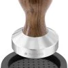 Navaris Koffie En Espresso Tamper - Stamper Voor Het Aandrukken Van Gemalen Koffie - Van Roestvrij Staal Met Houten Handvat - Ø 58 Mm -Tefal Shop 481x840