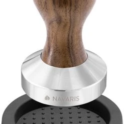 Navaris Koffie En Espresso Tamper - Stamper Voor Het Aandrukken Van Gemalen Koffie - Van Roestvrij Staal Met Houten Handvat - Ø 58 Mm