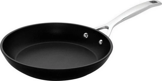 Le Creuset Koekenpan Les Forgées TNS - ø 24 Cm - Standaard Anti-aanbaklaag 7 Le Creuset Koekenpan Les Forgées TNS - ø 24 Cm - Standaard Anti-aanbaklaag - Afbeelding 5