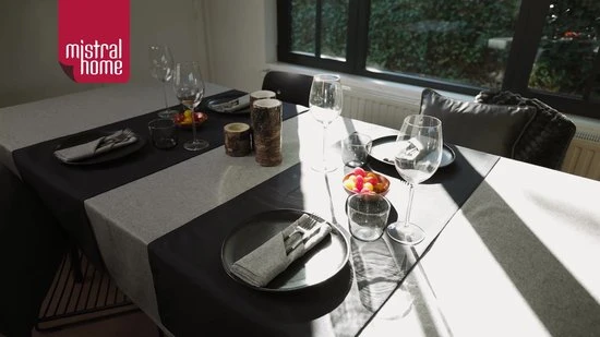 Mistral Home - Tafelkleed Waterafstotend - 150x250 Cm - Zwart 4 Mistral Home - Tafelkleed Waterafstotend - 150x250 Cm - Zwart - Afbeelding 2