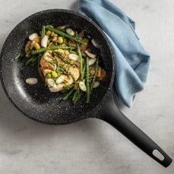 Sola Koekenpan Fair Cooking - Ø 24 Cm - Zwart/wit - Aluminium - Antiaanbaklaag -Tefal Shop 550x366 41