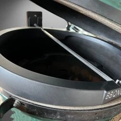 BBQNovation Rotisserie Ring Van Gegoten Aluminium Voor Kamado Large ( Past O.a. Op Big Green Egg Large, Kamado Joe Large, Grill Guru Large ) -Tefal Shop 550x412 63