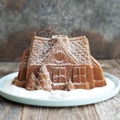 Bakvorm "Gingerbread House Pan" - Nordic Ware | Sparkling Silver Holiday 18 Bakvorm "Gingerbread House Pan" - Nordic Ware | Sparkling Silver Holiday -Tefal Shop 550x440 4