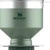 Stanley PMI Stanley The Perfect-Brew Pour Over - Koffiefilterhouder- Hammertone Green 1 Stanley PMI Stanley The Perfect-Brew Pour Over - Koffiefilterhouder- Hammertone Green -Tefal Shop 550x509 11