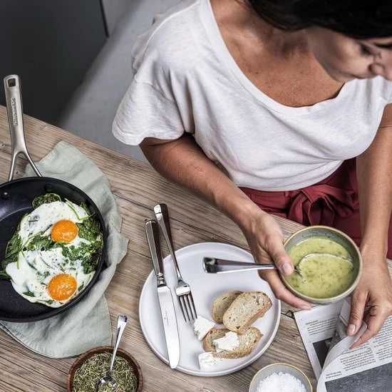 KitchenAid Forged Hardened Aluminium Koekenpannenset - 20+24+28cm - Inductie 10 KitchenAid Forged Hardened Aluminium Koekenpannenset - 20+24+28cm - Inductie - Afbeelding 8