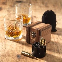 Whiskey Stones Set BULLETS – Kogel Whisky Stenen - Luxe Cadeau Set Man Vrouw - Herbruikbare Ijsblokjes – Goud Qwality -Tefal Shop 550x550 284