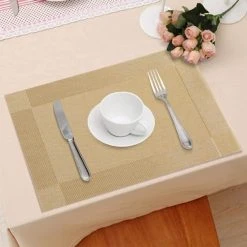 Four Love Placemats Kunststof - Kleur Goud - Set Van 4 Stuks - Kerstdecoratie Voor Binnen - Kerstversiering Goud - Kerst Tafeldecoratie - Housewarming Cadeau - Placemats Kerst - Bruiloft Decoratie - 45 X 30 Cm -Tefal Shop 550x550 984