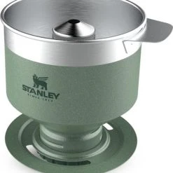 Stanley PMI Stanley The Perfect-Brew Pour Over - Koffiefilterhouder- Hammertone Green 37 Stanley PMI Stanley The Perfect-Brew Pour Over - Koffiefilterhouder- Hammertone Green -Tefal Shop 550x610 2