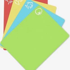 De Millennials Duurzame Snijplanken Set 4 Stuks - Rood - Blauw - Geel - Groen - Decoratie - Hittebestendig - Makkelijk Schoon - Herbruikbare - Keukenaccessoires - Cadeau- Vaatwasserbestendig - Koken - Vlees - Groenten - Vis - Brood -Tefal Shop 550x620
