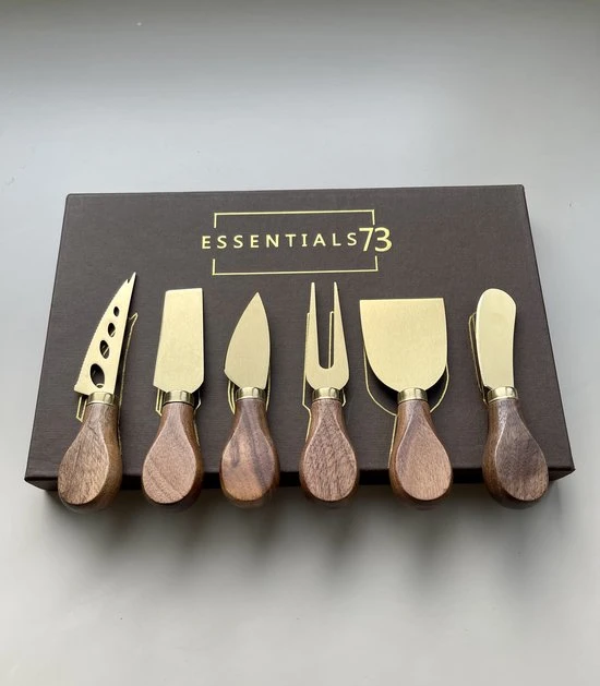 ESSENTIALS73 Luxe Kaasmessenset 6-delig Goudkleurig - Kaasmesjes - Kaas - Messen Set - Kaasmes - Messenset - Kaasmessen - Goud - Kaasplank - Walnotenhout 13 ESSENTIALS73 Luxe Kaasmessenset 6-delig Goudkleurig - Kaasmesjes - Kaas - Messen Set - Kaasmes - Messenset - Kaasmessen - Goud - Kaasplank - Walnotenhout - Afbeelding 11