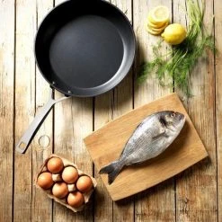 Le Creuset Koekenpan Les Forgées TNS - ø 24 Cm - Standaard Anti-aanbaklaag 15 Le Creuset Koekenpan Les Forgées TNS - ø 24 Cm - Standaard Anti-aanbaklaag -Tefal Shop 550x694 3