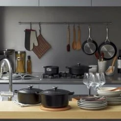 Le Creuset Signature Braadpan - 5,3 L - Ø 26 Cm - Zwart 28 Le Creuset Signature Braadpan - 5,3 L - Ø 26 Cm - Zwart -Tefal Shop 550x734 1