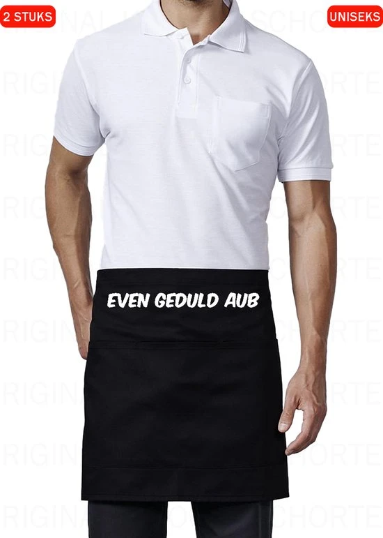 Roly 2 STUKS - EVEN GEDULD AUB Uniseks Korte Schorten - Zwart - One Size (volwassenen) - Horeca Schort - Bedieningsschort - Grappige | Leuke Teksten - Original Kwoots- Voor Zowel Mannen Als Vrouwen - Verstelbare Tailleband - Wasbaar - Cadeau - Apron 3 Roly 2 STUKS - EVEN GEDULD AUB Uniseks Korte Schorten - Zwart - One Size (volwassenen) - Horeca Schort - Bedieningsschort - Grappige | Leuke Teksten - Original Kwoots- Voor Zowel Mannen Als Vrouwen - Verstelbare Tailleband - Wasbaar - Cadeau - Apron